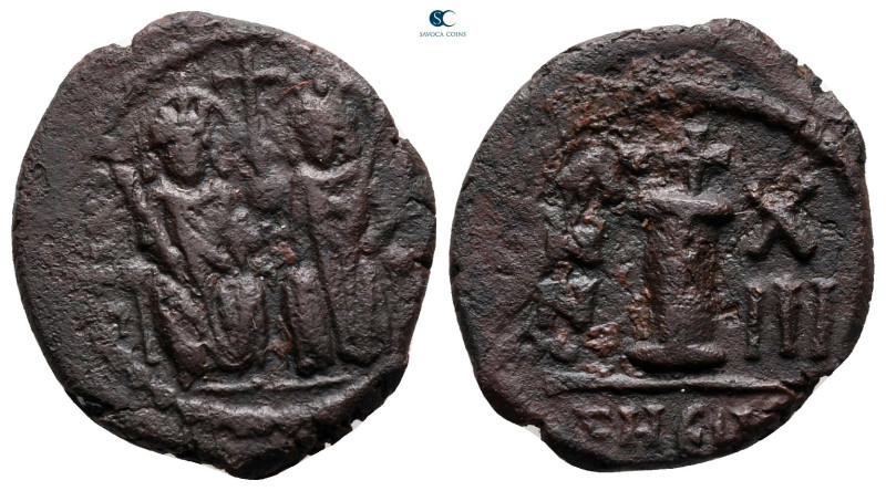 Justin II and Sophia AD 565-578. Theoupolis (Antioch)
Decanummium Æ

20 mm, 3...