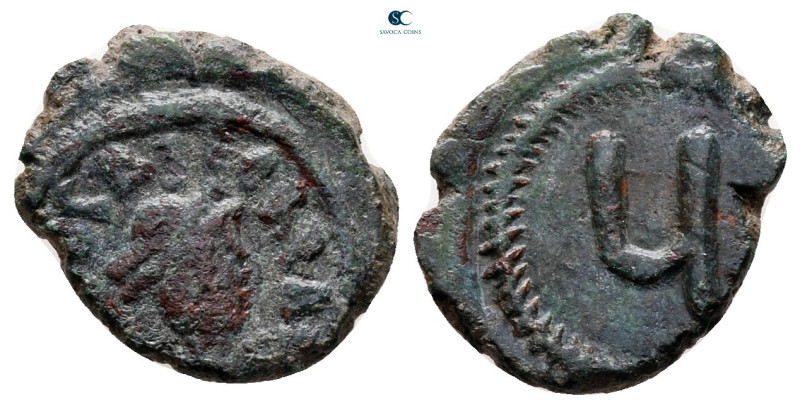 Tiberius II Constantine AD 578-582. Constantinople
Pentanummium Æ

15 mm, 1,2...