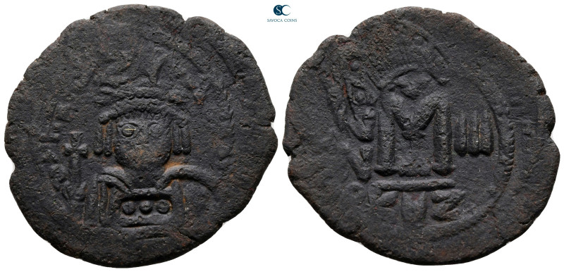 Heraclius AD 610-641. Cyzicus
Follis or 40 Nummi Æ

34 mm, 10,48 g



nea...