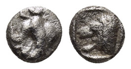 DYNASTS OF LYCIA. Uncertain (Circa 380-370 BC). 

Obv : Pegasos flying right.

Rev : Roaring lion's head left, within incuse square.

Weight : 0.44 gr...