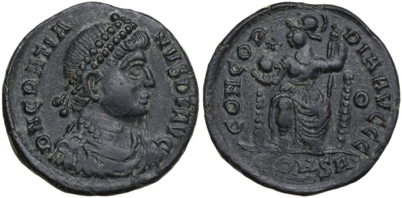 Gratian (367-383). AE 17 mm. Constantinople mint, 378-383 AD. Obv. Pearl-diademe...