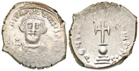 "Constans II. 641-668. AR hexagram (21 mm, 6.62 g, 6 h). Constantinople mint, struck 642. dN CONSTANTINUS PP AV, facing bust wearing short beard, wear...