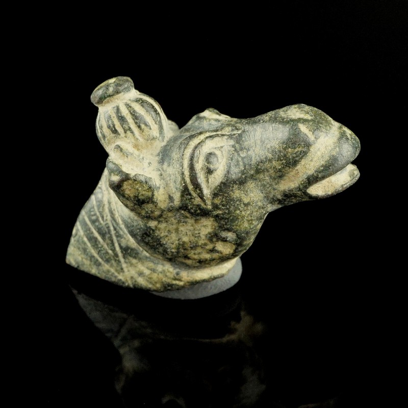 Medieval Horse Head
10th-15th century CE
Bronze, 36 mm
Massive cast. Horse we...