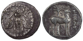 IONIA. Ephesos, cca 202-133 BC. Drachm (silver, 3.42 g, 18 mm), magistrate Nikon. E-Φ Bee. Rev. NIKΩN Stag standing right, palm tree behind. SNG Cop 2...