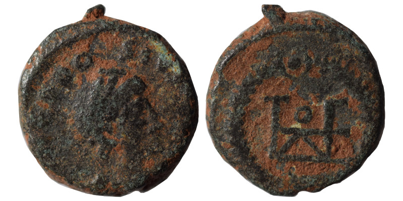 Theodosius II, 402-450. Nummus (bronze, 1.78 g, 12 mm) Constantinople. [D N T]HE...