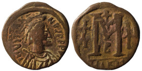 Justin I, 518-527. Follis (bronze, 12.39 g, 30 mm). Nicomedia. D N IVSTINVS P P AVG Diademed, draped and cuirassed bust right. Rev. Large M between tw...
