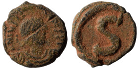 Justinian I, 527-565. 6 Nummi (bronze, 1.98 g, 13 mm), Alexandria. Diademed, draped, and cuirassed bust right. Rev. Large S. DOC 275; SB 248. Nearly v...