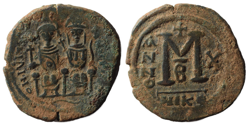 Justin II, with Sophia, 565-578. Half Follis (bronze, 12.98 g, 31 mm), Nicomedia...