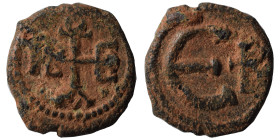 Maurice Tiberius. 582-602. Pentanummium (bronze, 1.58 g, 14 mm). Theoupolis (Antioch). Monogram. Rev. Large Є; cross to right. SB 540 var (monogram). ...