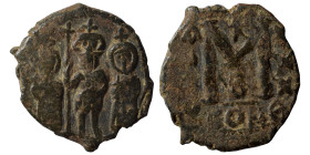 Heraclius, 610-641. Follis (bronze, 4.75 g, 23 mm), Constantinople. Heraclius, Heraclius Constantine and Heraclonas standing facing, wearing crowns su...