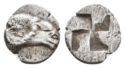 TROAS. Kebren. (5th century BC). AR Obol
Obv: [K]EBRE[N]
Head of ram right
Rev:Quadripartite incuse square.
SNG Ashmolean 1081.
Condition: Fine....