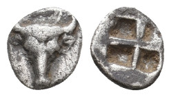 TROAS. Lamponeia. (Circa 500-450 BC). AR Hemiobol.
Obv: Bull’s head facing.
Rev: Quadripartite incuse square.
Klein 316.
Condition: VF.
Weight: 0...