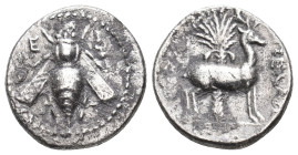 IONIA. Ephesos. (Circa 202- 162 BC). AR Drachm. Uncertain, magistrate.
Obv: Ε - Φ.
Bee.
Rev: Stag standing right; palm tree in background.
Wadding...