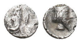 PERSIA. Achaemenid Empire. Uncertain mint(Cilicia?). Uncertain king (500-400 BC.) AR Tetartemorion.
Obv:Persian king or hero in kneeling-running stan...