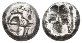 PERSIA. Achaemenid Empire. Time of Artaxerxes II to Artaxerxes III (Circa 375-340 BC). AR Siglos.
Obv: Persian King/hero running right, holding dagge...