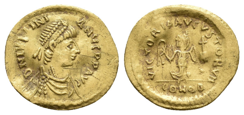 JUSTINIAN I, 527-565 AD. AV, Tremissis. Constantinople.
Obv: D N IV[ST]NIANVS P...