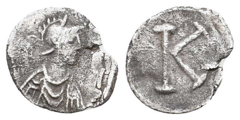 ANONYMOUS. Time of Justinian I, 527-565 AD. AR, Half Siliqua. Constantinople.
O...