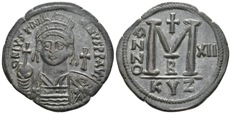 JUSTINIAN I, 527-565 AD. AE, Follis. Cyzicus.
Obv: D N IVSTINIANVS P P AVG.
He...