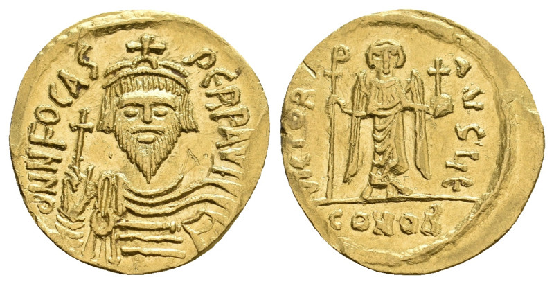 PHOCAS, 602-610 AD. AV, Solidus. Constantinople.
Obv: δN FOCAS PЄRP AVI.
Crown...