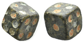 ANCIENT ROMAN BRONZE DICE (1ST-3RD CENTURY AD)
Condition : See picture. No return.
Weight : 10.58 g
Diameter: 15 mm