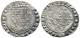 Catholic Kings (1474-1504). 1 real. Burgos. (Cal-306 var). Anv.: FERNANDVS : ET : ELISABEL. Rev.: + REX : ET : REGINA : FERDINANDVS : E : Ermine . Ag....