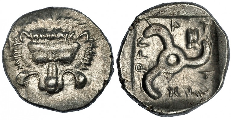 LYCIA. Mithrapata. Dióbolo (460-360 a.C.). A/ Cabeza de león de frente. R/ Trisq...
