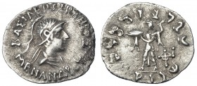 BACTRIA. Menandro I. Dracma (165-130 a.C.). R/Busto del rey con casco a der. AR 2,39 g. MBC-/MBC.
