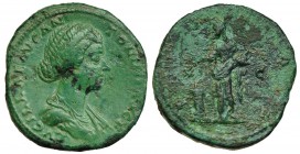 LUCILLA (Esposa de Lucio Vero). Sestercio. Roma (164-169). R/ La Piedad a izq. RIC-1756. CH-54. Pátina verde. Erosiones en rev. MBC/BC+.