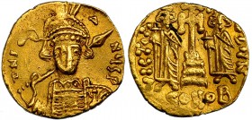 CONSTANTINO IV. Sólido. Constantinopla, H (674-681). R/ Cruz sobre pedestal de tres escaños entre Heraclio y Tiberio; CONOB. AU 4,35 g. SBB-1156. MBC....