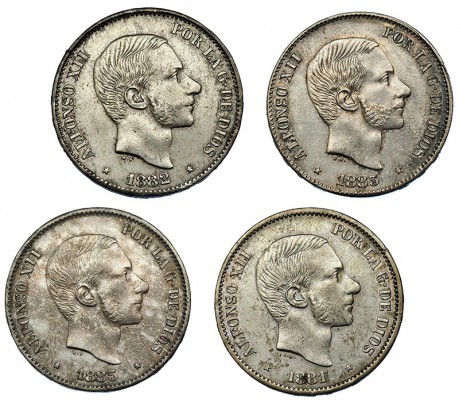 Lote de 4 piezas de 50 centavos de peso. 1881, 82, 83 y 85. Manila. De MBC a EBC...