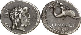 (hacia 76 a.C.). Gens Lucretia. Denario. (Bab. 3) (Craw. 390/2). 3,84 g. MBC.