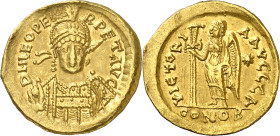 (468-473 d.C.). León I. Constantinopla. Sólido. (Spink 21404) (Ratto 240) (RIC. 630). Limaduras en canto. 4,35 g. MBC+.