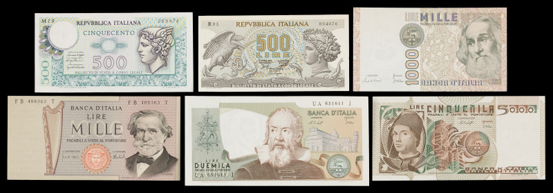 Italia. 1966 a 1982. Banco de Italia. 500 (dos), 1000 (dos), 2000 y 5000 liras. ...