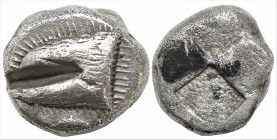 Greek
PAPHLAGONIA. Sinope. (Circa 490-425 BC).
AR Drachm (12.9mm 5.8)
Obv: Head of sea-eagle left, with 'talon'; below, dolphin left.
Rev: Quadriparti...