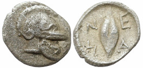 Greek Coins
TROAS. Neandria. (4th century BC).
AR Hemiobol (6mm 0.4g)
Obv: Helmet right.
Rev: NEAN. Barley grain.
BMC 3; SNG von Aulock 7626.