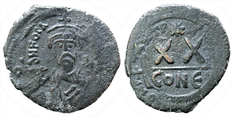 Byzantine
Phocas (602-610 AD). Constantinople.
AE Half Follis (23.5mm 6.86g)
...