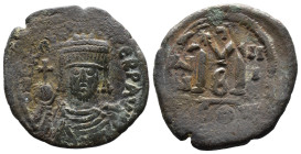 (Bronze, 11.66g 28mm)

Byzantin Phocas, 602-610. Follis Bronze