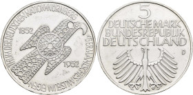 Bundesrepublik Deutschland 1948-2001: 5 DM 1952 D, Germanisches Museum, Jaeger 388. Kleine Kratzer, sonst vorzüglich.
 [differenzbesteuert]