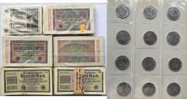Deutschland: 5 Alben mit Münzen, davon 2 Alben Münzen aus Deutschland - dabei auch ½ und 1 Mark aus Silber gesichtet und 3 Alben mit Münzen aus aller ...