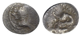 Southern Apulia, Tarentum, c. 325-280 BC. AR Diobol (11mm, 0.52g, 3h). Head of Athena r., wearing crested helmet. R/ Herakles standing r., strangling ...