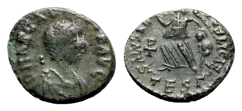 Arcadius (383-408). Æ (14mm, 1.36g, 12h). Thessalonica, 388-293. Pearl-diademed,...