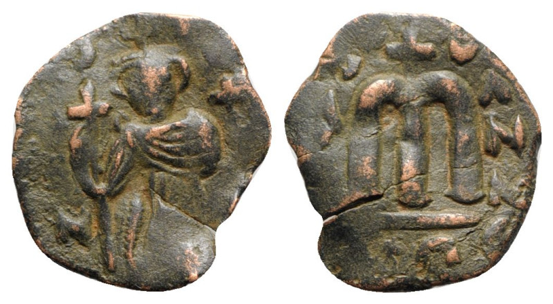 Constans II (641-668). Æ 40 Nummi (23mm, 2.75g, 12h), Constantinople. Constans s...