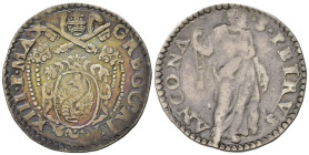 ANCONA. Stato Pontificio. Gregorio XIII (1572-1585). Testone con San Pietro in piedi. Ag (9,17 g). MIR 1217. MB