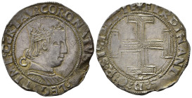 NAPOLI. Ferdinando I d'Aragona (1458-1494). Coronato. Ag (3,91 g). Esemplare con C dietro il busto e C sotto la croce. MIR 68/16; P/R 16/b. Con cartel...