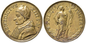 MEDAGLIE PAPALI. Benedetto XIII (1724-1730). Medaglia con Sant'Elena. AE (13,26 g - 31,70 g) Opus Travanus (Giovanni Francesco Travani). SPL