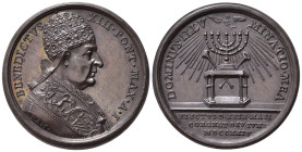 MEDAGLIE PAPALI. ROMA. Benedetto XIII (1724-1730). Medaglia anno I. Elezione e Incoronazione 1724. AE (15,22 g - 31,03 mm) Opus Hamerani. Miselli 183....