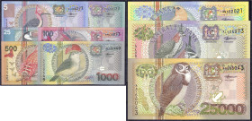 Banknoten - Ausland - Suriname
Vögel, komplette Serie mit insgesamt 9 Scheinen von 5 Gulden bis 25000 Gulden 1.1.2000. I bis I-, selten komplett ange...