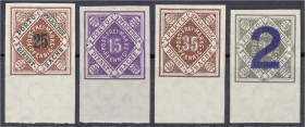 15 Pf. - 2 auf 2 1/2 Pf. Freimarken 1917/1919, vier ungezähnte Werte in postfrischer Erhaltung vom Unterrand. Mi. 240,-€. ** Michel 130-133 U.