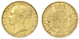 Ausländische Goldmünzen und -medaillen - Grossbritannien - Victoria, 1837-1901
Sovereign 1853, WW incuse. 7,99 g. 917/1000. Augenscheinlich überprägt...