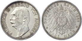Reichssilbermünzen J. 19-178 - Anhalt - Friedrich II., 1904-1918
3 Mark 1911 A. gutes vorzüglich, etwas berieben Jaeger 23.